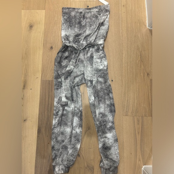 Drew Jumpsuit - XS - Picture 2 of 4